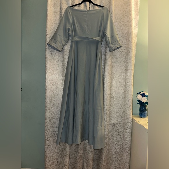 Elegant Light Blue Women's Wedding Dress - Picture 3 of 3